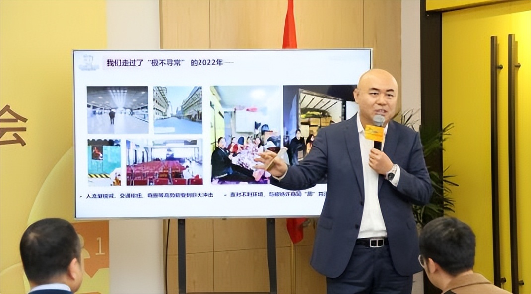 周黑鸭销售毛利率分析,周黑鸭单店毛利率