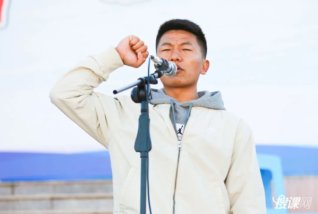 昆一中西山学校2023冬秋运动会,昆明西山学校2024届运动会