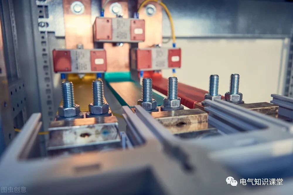 电流互感器的主要参数有,电流互感器的精度与什么有关