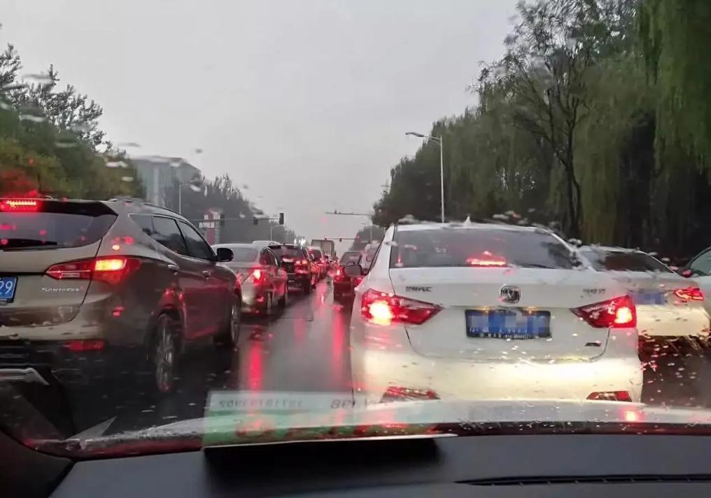 雅迪电动2手车,雅迪ds5是线上款还是线下款