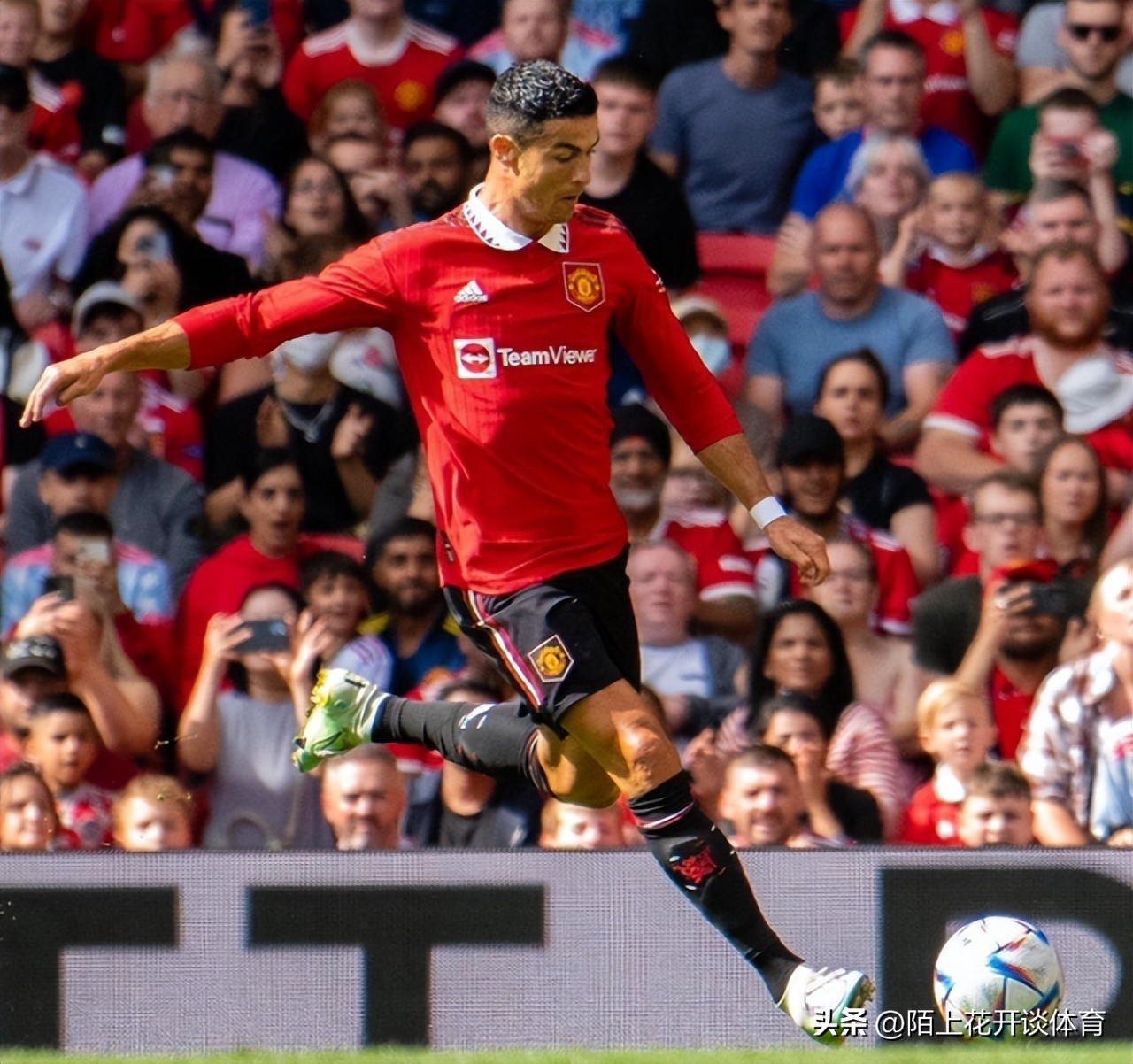 c罗热身赛踢满全场,c罗成长之路与曼联比赛