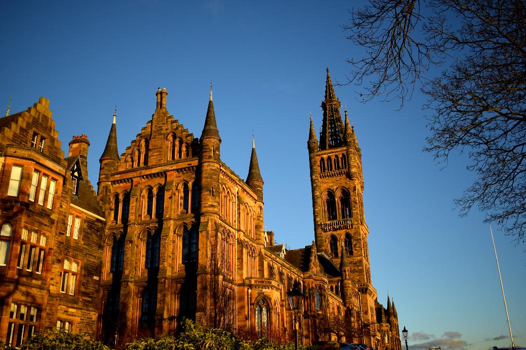 对亚当斯密的历史评价,亚当斯密是怎么样的