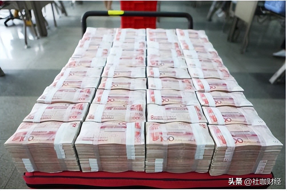 在有限的收入和各种支出的情况下,如何获得财务稳定和安全感?