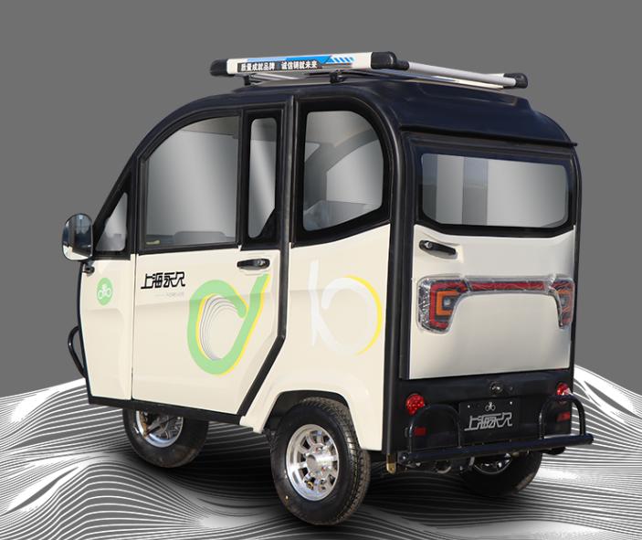 全封闭最新款电动三轮老年代步车,续航最远的老年代步三轮车