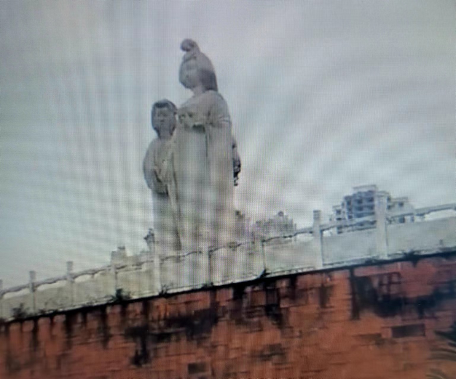 周末邀朋友小聚休闲享受周末,周末三五好友小聚喝茶品美味