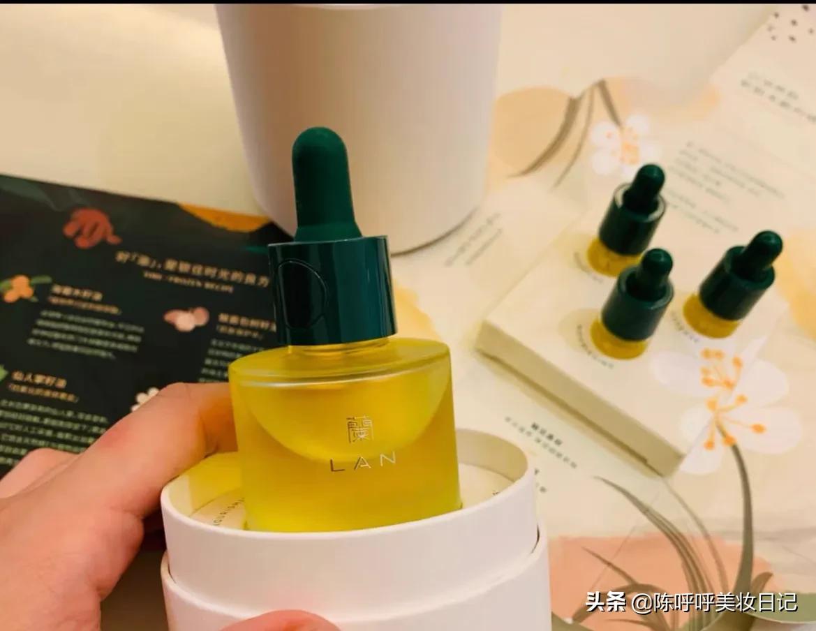 让皮肤变得又白又嫩的护肤品推荐,混油皮美白补水护肤品排行