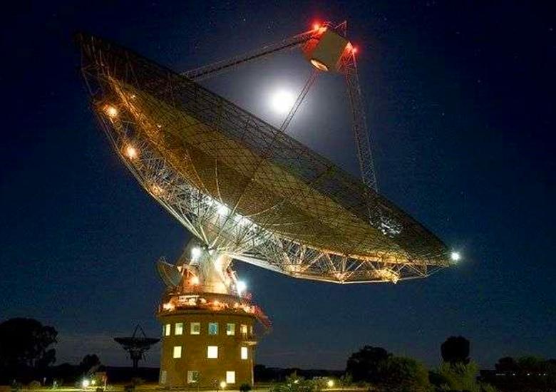 霍金发现外星人真的存在吗,科学家破译15亿光年外星人信号