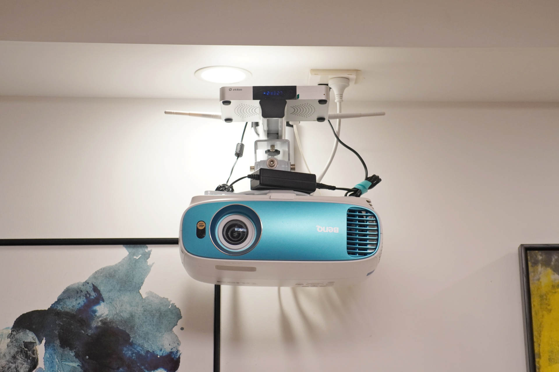 未预埋hdmi,毫米波投屏器与Hdmi哪个好