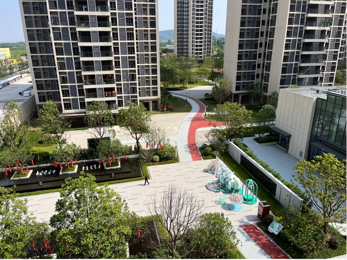 38℃，我在这里打车，没有一辆滴滴愿意来…