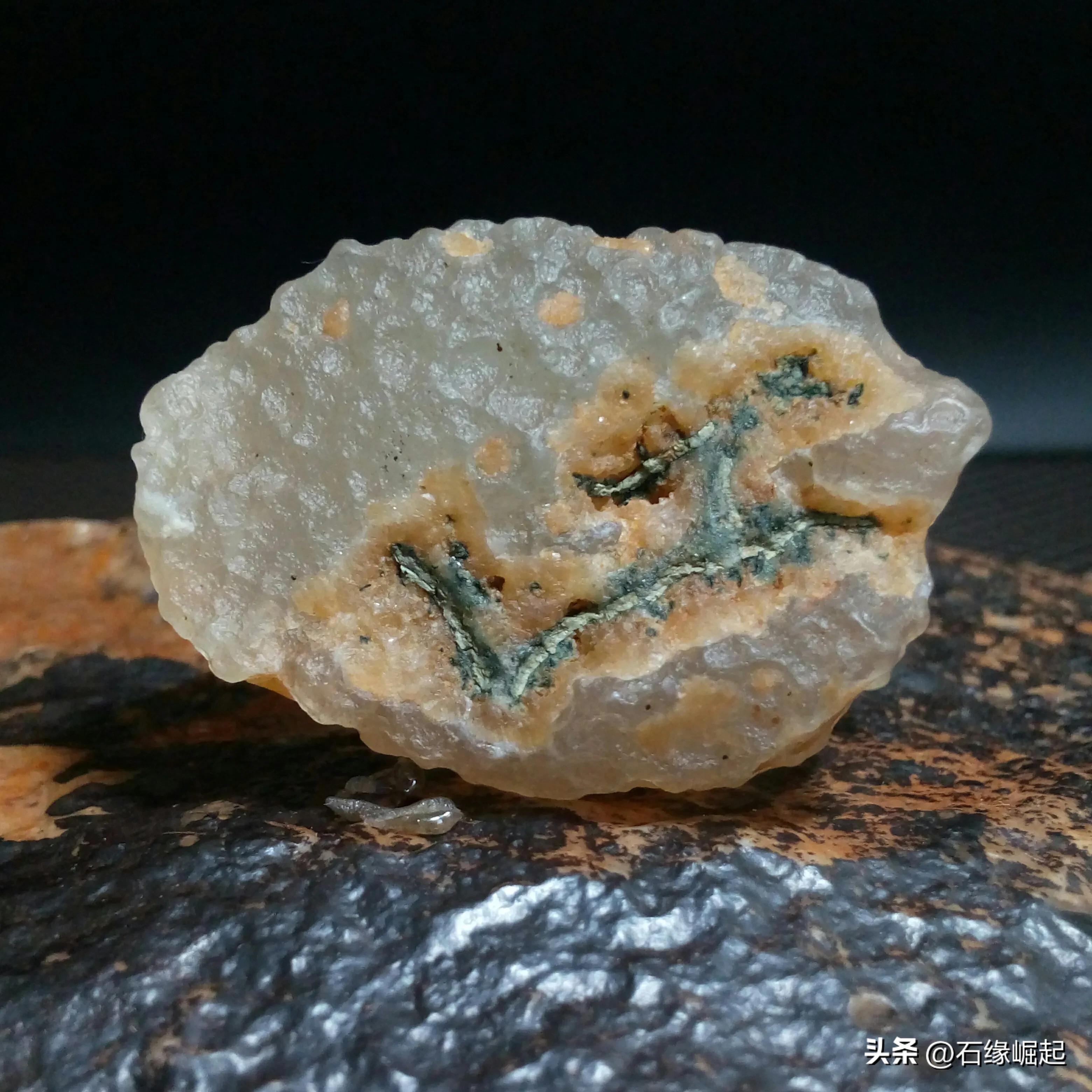 现在为什么都买石头,为什么有些石头那么值钱