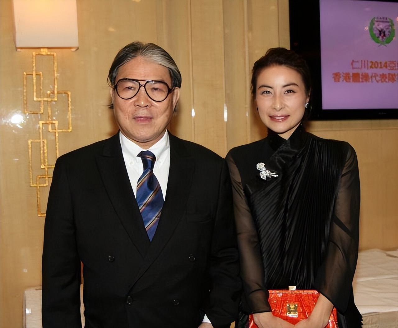 郭晶晶遭豪门嫌弃真的假的,豪门阔太郭晶晶遭港圈贵妇嫌弃