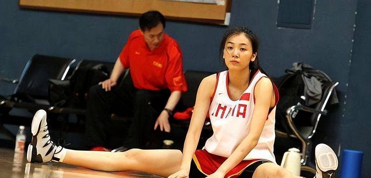 女篮颜值天花板李梦,女篮王思雨成长之路