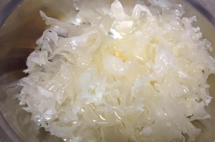 咳嗽煮什么汤化痰止咳,咳嗽痰多喝什么汤最好化痰