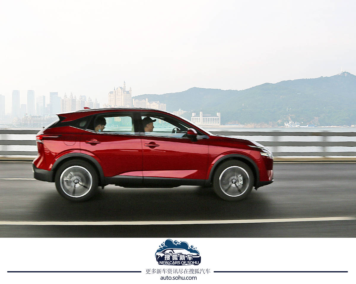 逍客2.0与奇骏2.0发动机一样吗,逍客奔驰发动机