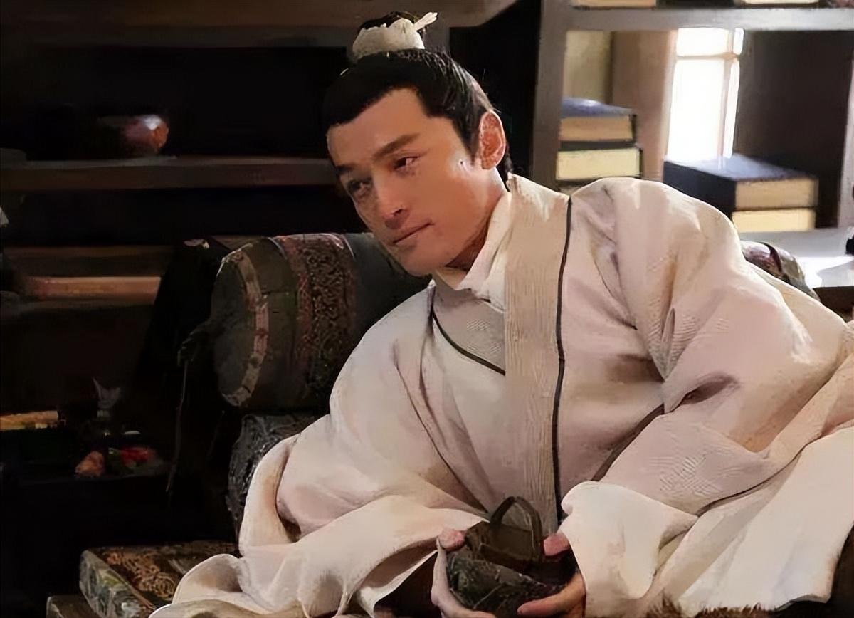 室内香炉如何摆放有什么禁忌,供果和香炉摆放位置