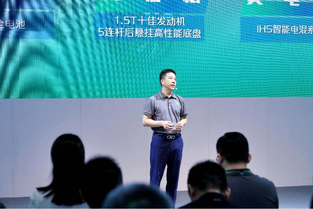 东风日产启辰大v混动上海车展,日产启辰大v油电混合最新消息