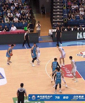 在青岛迈起霸王步！“技术流”陶汉林活久见