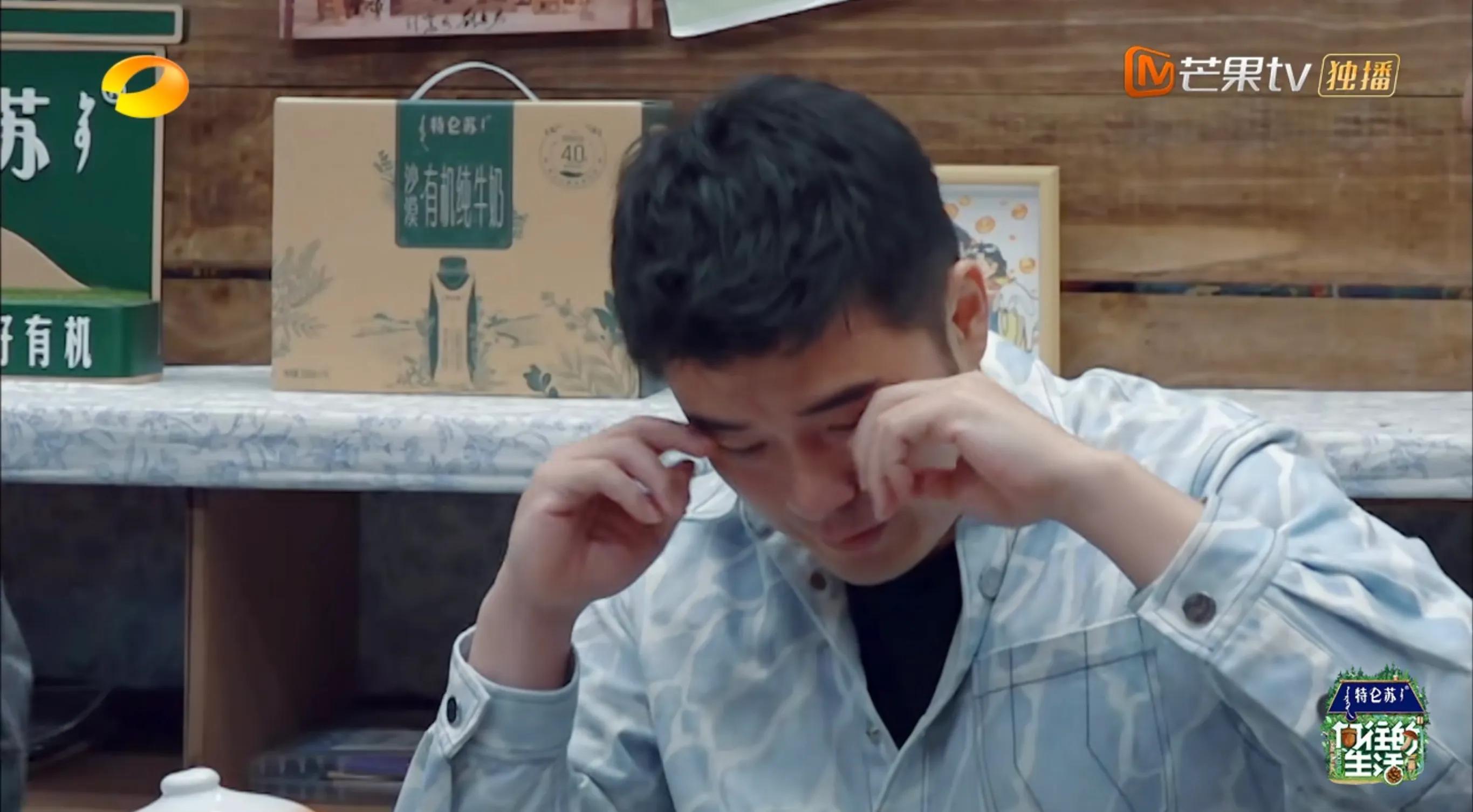 向往的离别：重复很多无聊的话，唱了很多无聊的歌，然后哭了