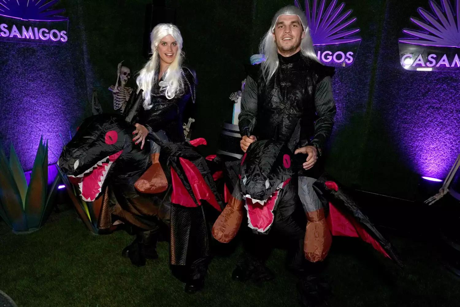 万圣节女明星造型,欧美今年万圣节造型