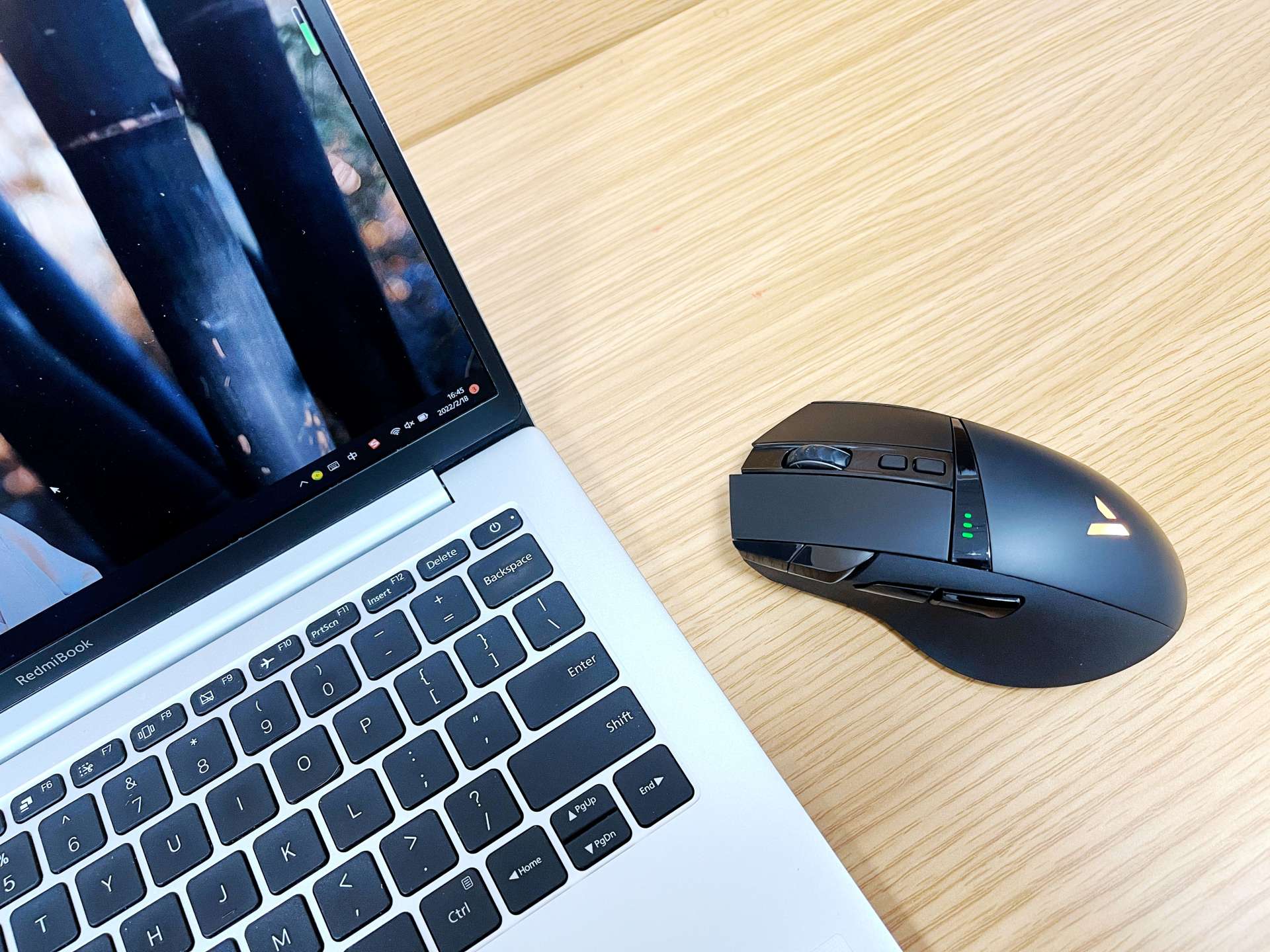 雷柏v1游戏鼠标好用吗,雷柏v10s鼠标垫