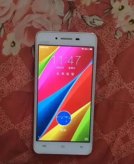 回忆90后玩的游戏,90后必备的4款手机