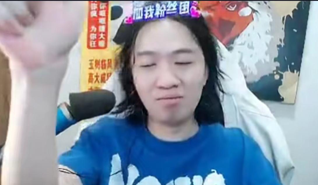 德华势必要拿下一千九,立下豪言壮志,准备进入巅峰千强