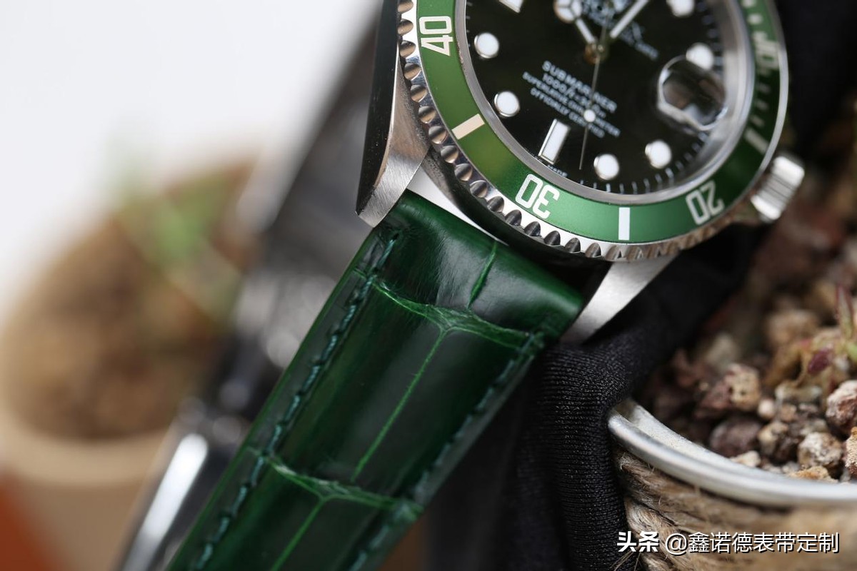 尼龙和氟橡胶表带哪个更好,氟橡胶表带和真皮表带哪个更好