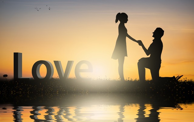 为什么两个人相爱却渐行渐远,为什么相爱的两个人最后成了朋友