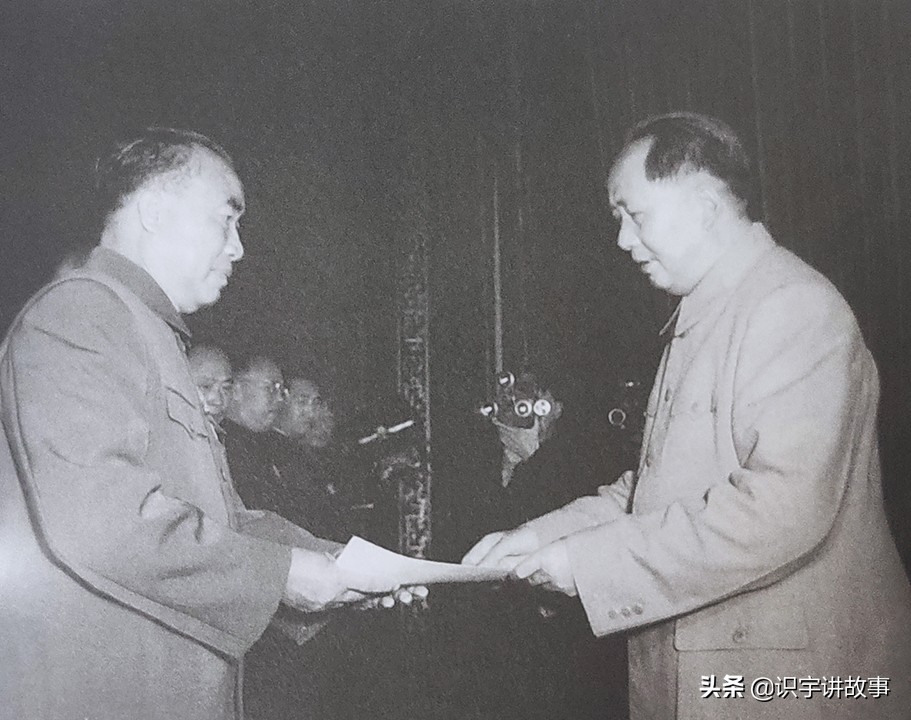 一次看个够！精心收集毛主席100张经典老照片，一起领略伟人风采