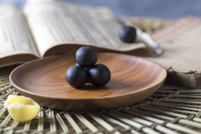 能疏风散寒解表清热的中成药,清热解毒的药治新冠吗