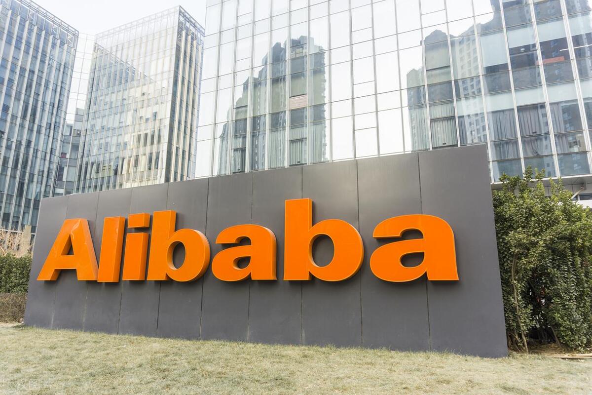 刘强东回应京东对比阿里巴巴,刘强东谈阿里巴巴和京东