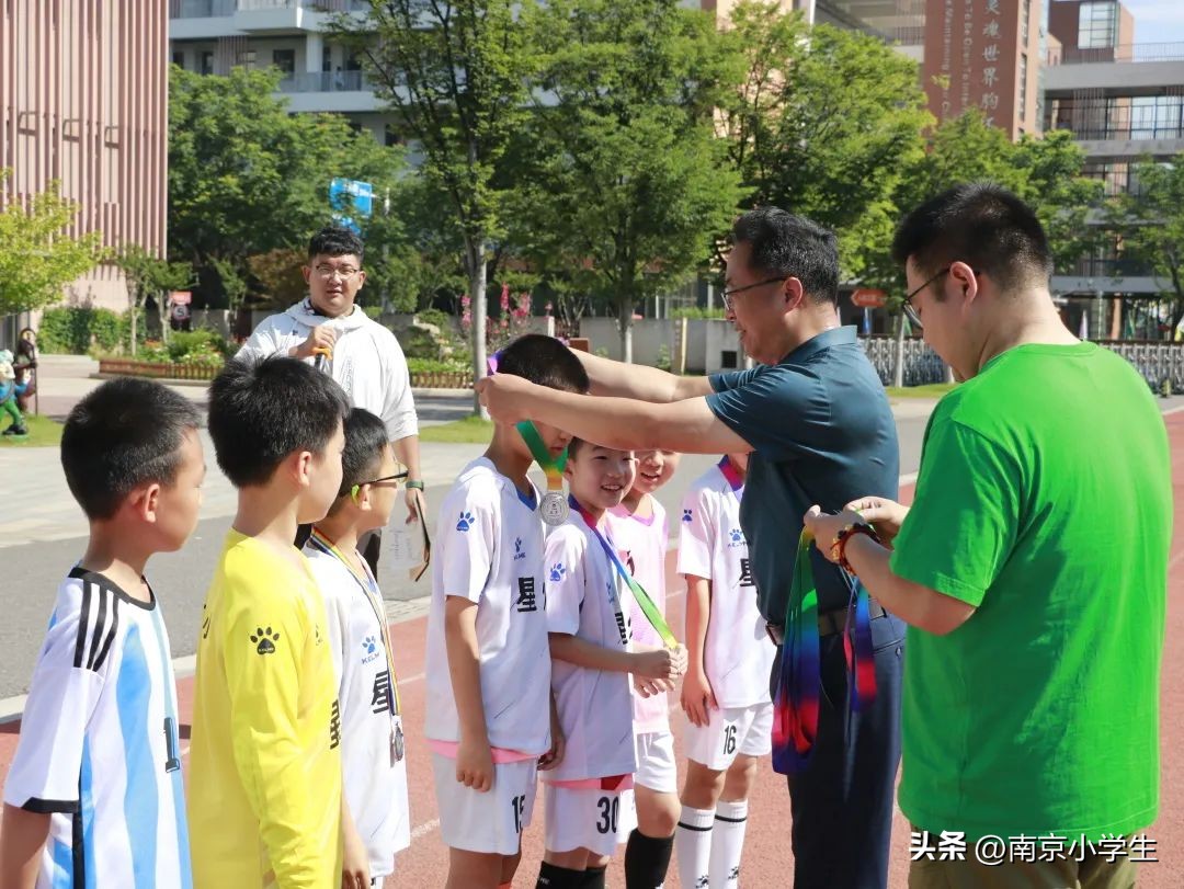 南京建邺区河西南外足球队,南外河西一附小运动会