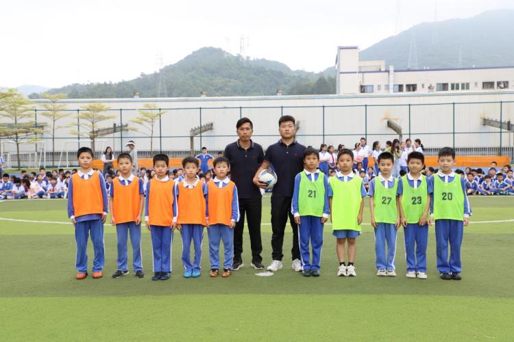 绿荫少年，逐梦启航！锦龙小学首届“和美杯”班级足球联赛开幕