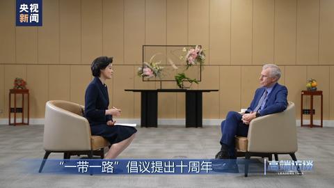 比利时前总统莱特姆,专访日本前首相