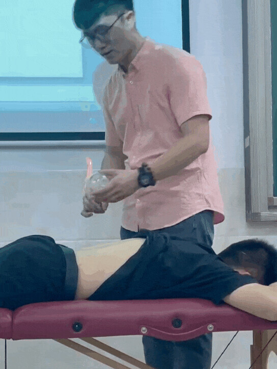 头发上拔罐技巧,帅气老师扎头发