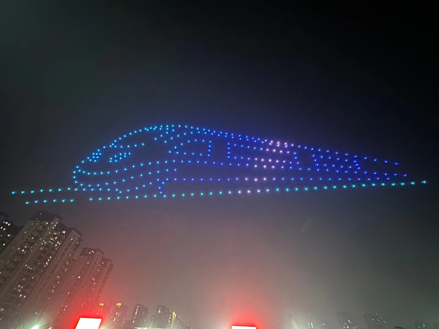 无人机校庆表演,校庆无人机表演视频