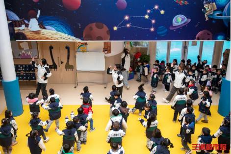 热辣滚烫开学第一课简笔画,以热辣滚烫为主题的开学视频