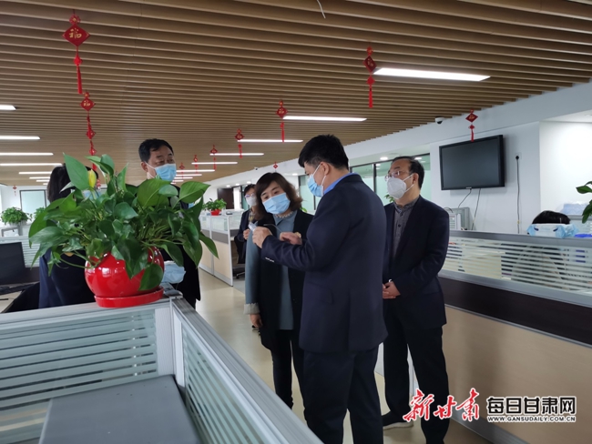 银行应急值守工作,银行坚守战疫中展示红色力量