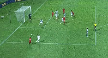 李铁输球后发言引足协不满,国足对阿曼李铁