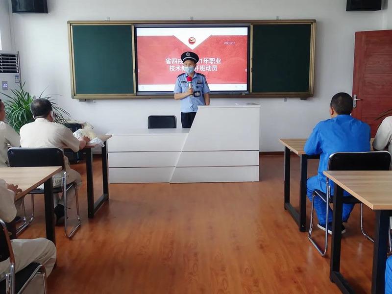 用专业与真情浇灌心灵之花广东实现艾滋病戒毒人员有效戒治