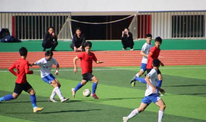 凯里学校足球比赛,凯里足球比赛小学组