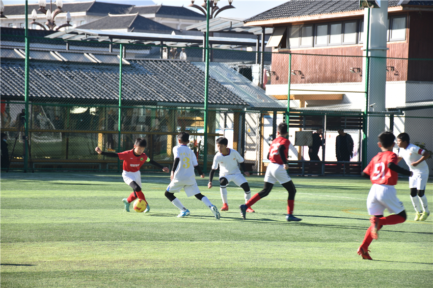 足球比赛加油吧少年,足球比赛小将们加油