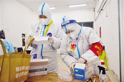 一川草色青袅袅绕屋水声如在家,一川草色青袅袅出处