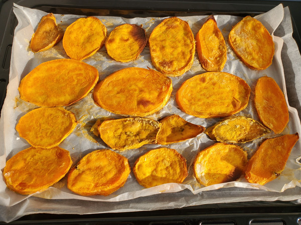 烤箱烤地瓜片怎么烤最好吃,烤地瓜片简单做法