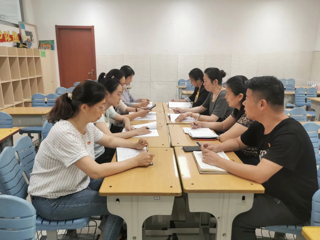 娴庡崡瑙ｆ斁璺浜屽皬瀛︾殑鐜扮姸,鍋ヨ鏁欒偛