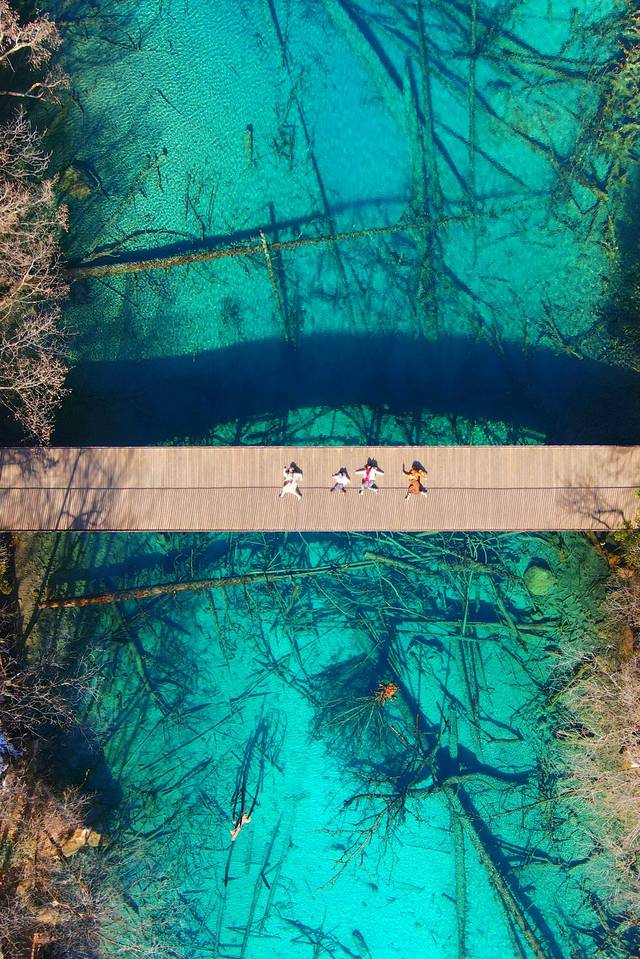 冬日九寨童话世界,九寨沟翠海蓝冰