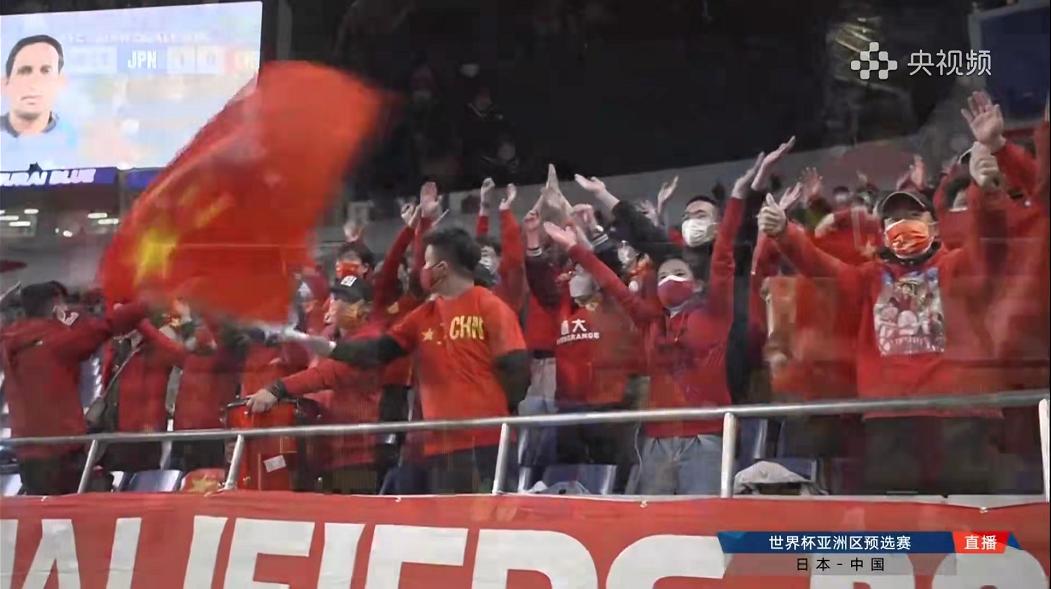 刚刚，国足客场0:2输给日本，有球迷自嘲“日本队门将长啥样？”