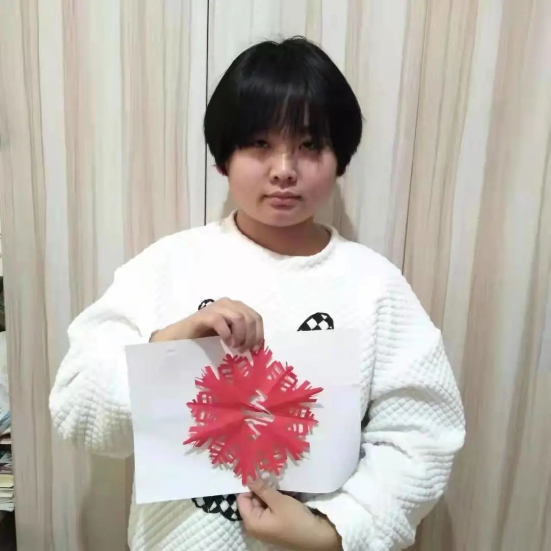 “齐心迎冬奥，运动促成长”手工制作展示