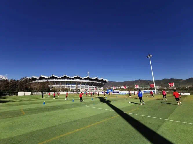 鏁㈠暩,浜戝崡瓒冲崗涓夌骇瑁佸垽鍛樺煿璁彮