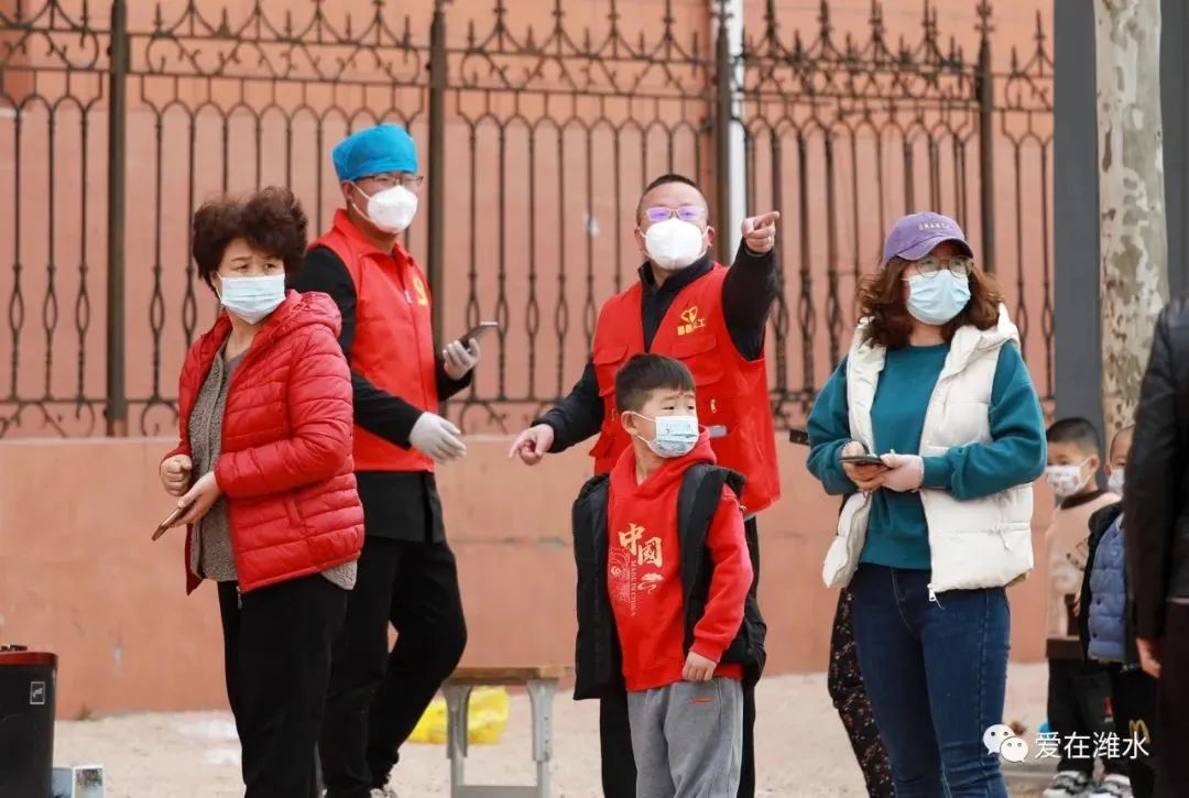 文明实践志愿者抗疫图片,文明风采志愿者